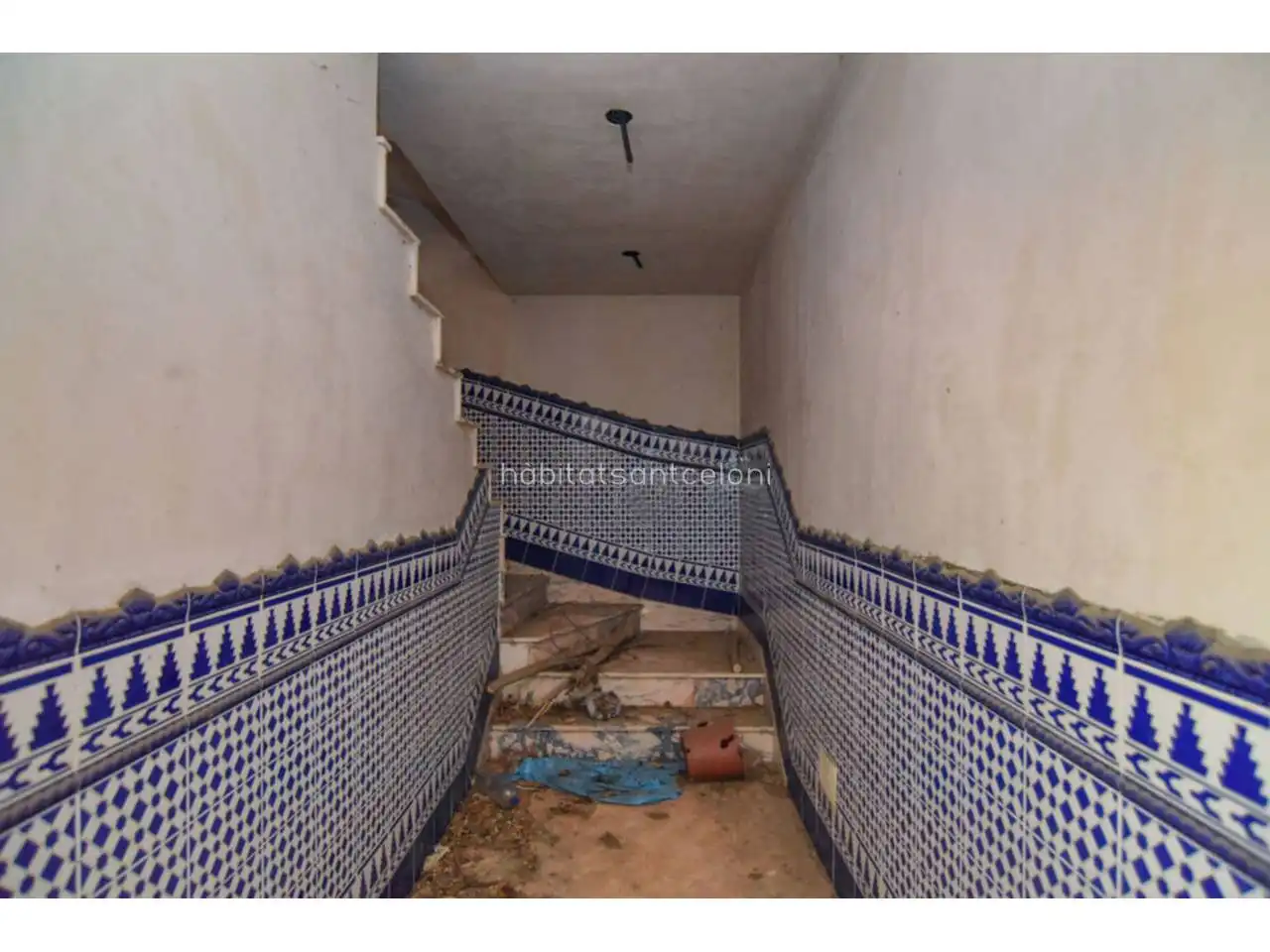 Casa con jardín en venta en Calle Baix Ebre 9, imagen 8