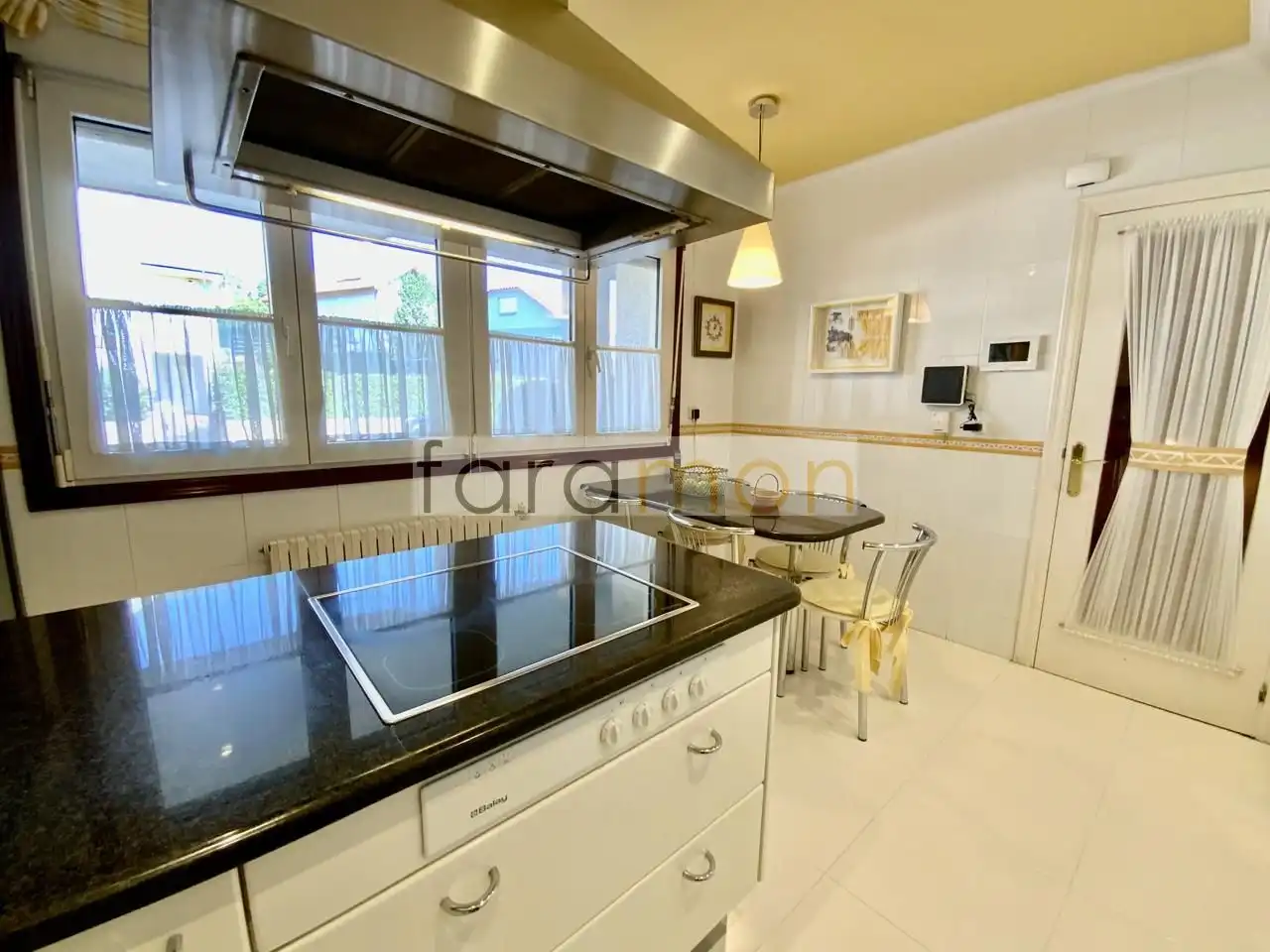Kitchen of Houses for sale in Vigo   with Heating, Private garden and Terrace