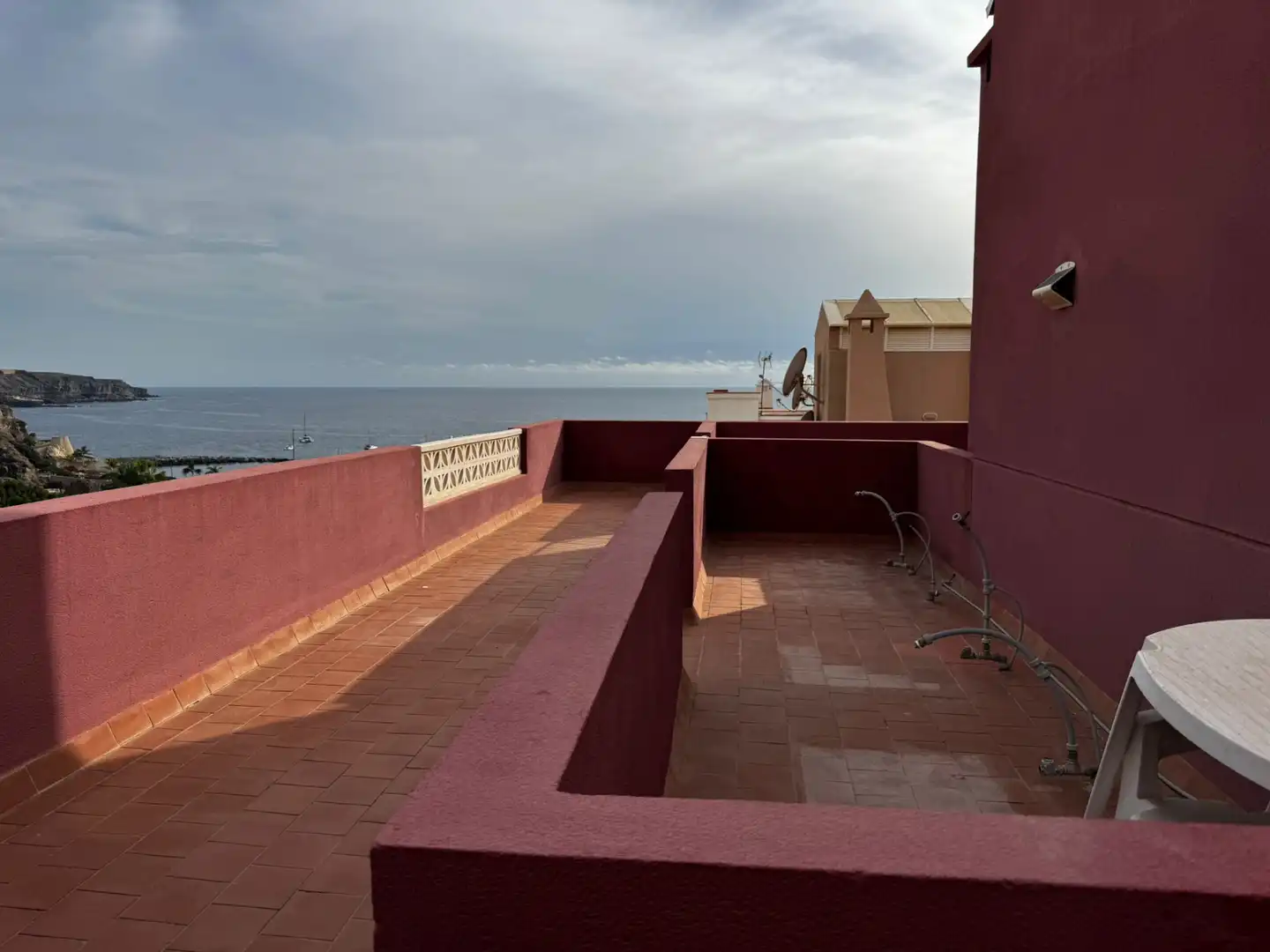 Terraza de Piso en venta en Guía de Isora con Aire acondicionado, Trastero y Amueblado