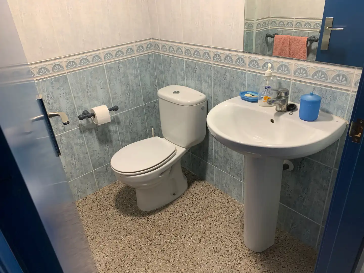 Badezimmer von Geschaftsraum zum Verkauf in Villena mit Klimaanlage und Heizung