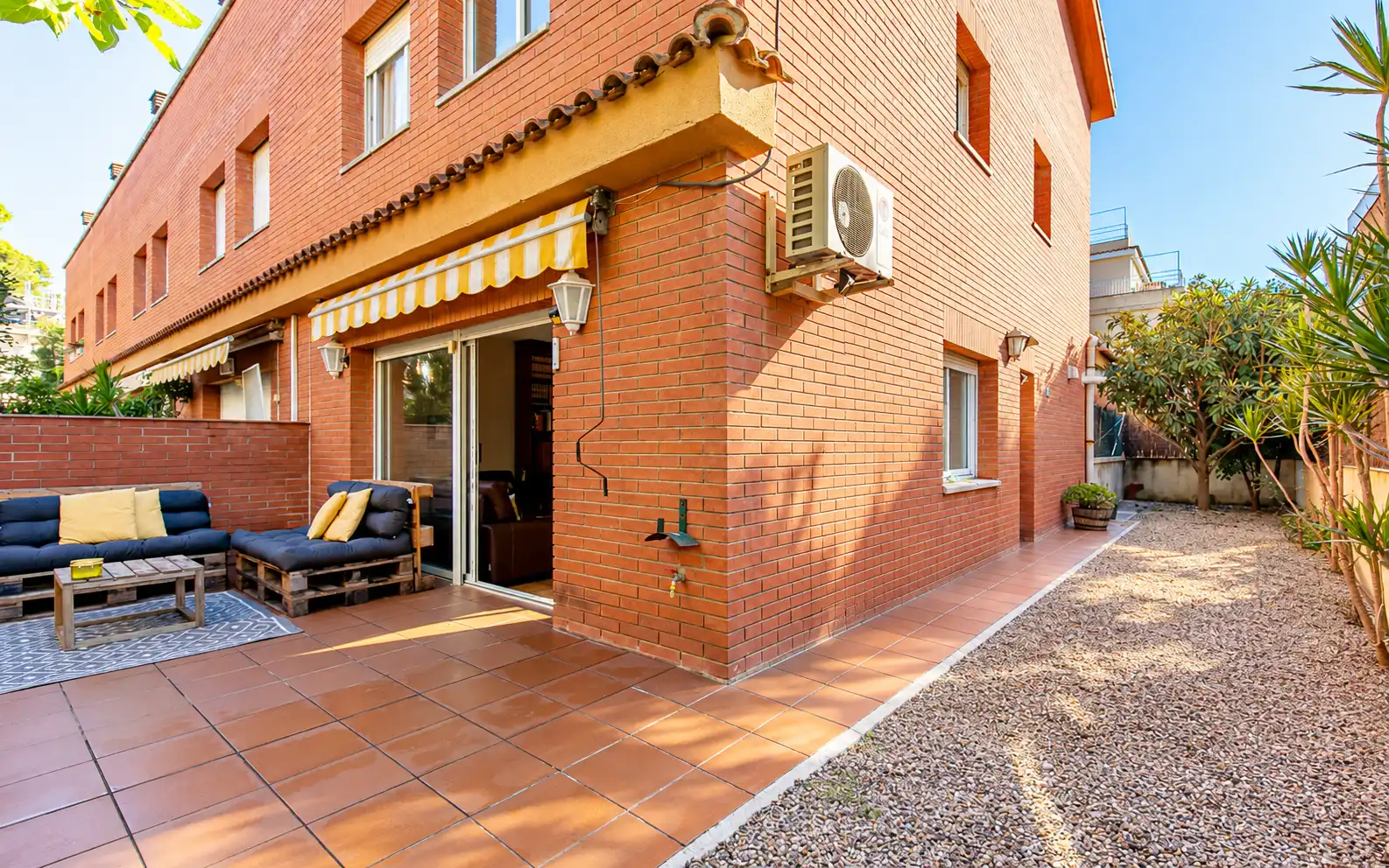 Vista exterior de Casa o chalet en venta en Centre  