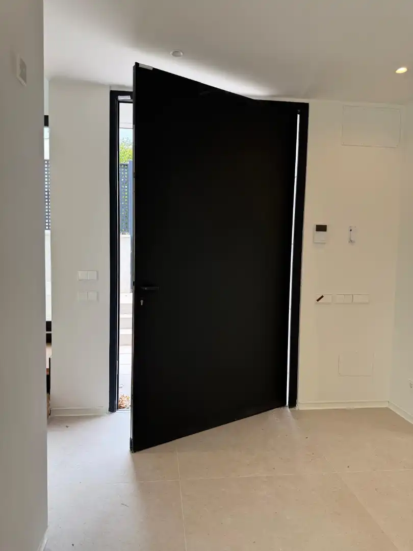 Detached house with pool for sale in Casco Antiguo, imagen 2
