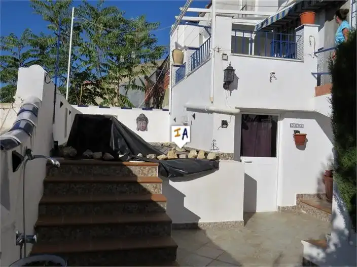 Terraced house with pool for sale in Alcaudete, imagen 2