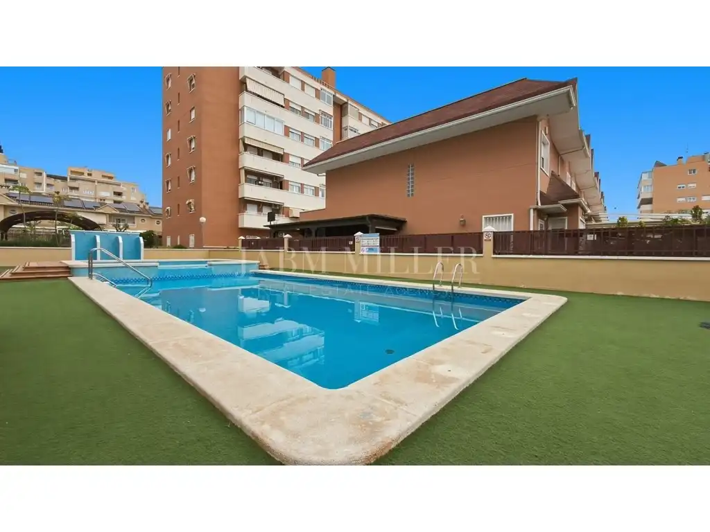 Piscina de Casa o chalet en venta en Elche / Elx con Aire acondicionado, Calefacción y Jardín privado