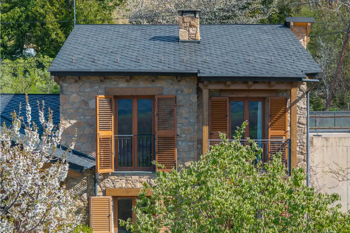 Vista exterior de Casa o chalet en venta en Estavar con Calefacción, Jardín privado y Parquet