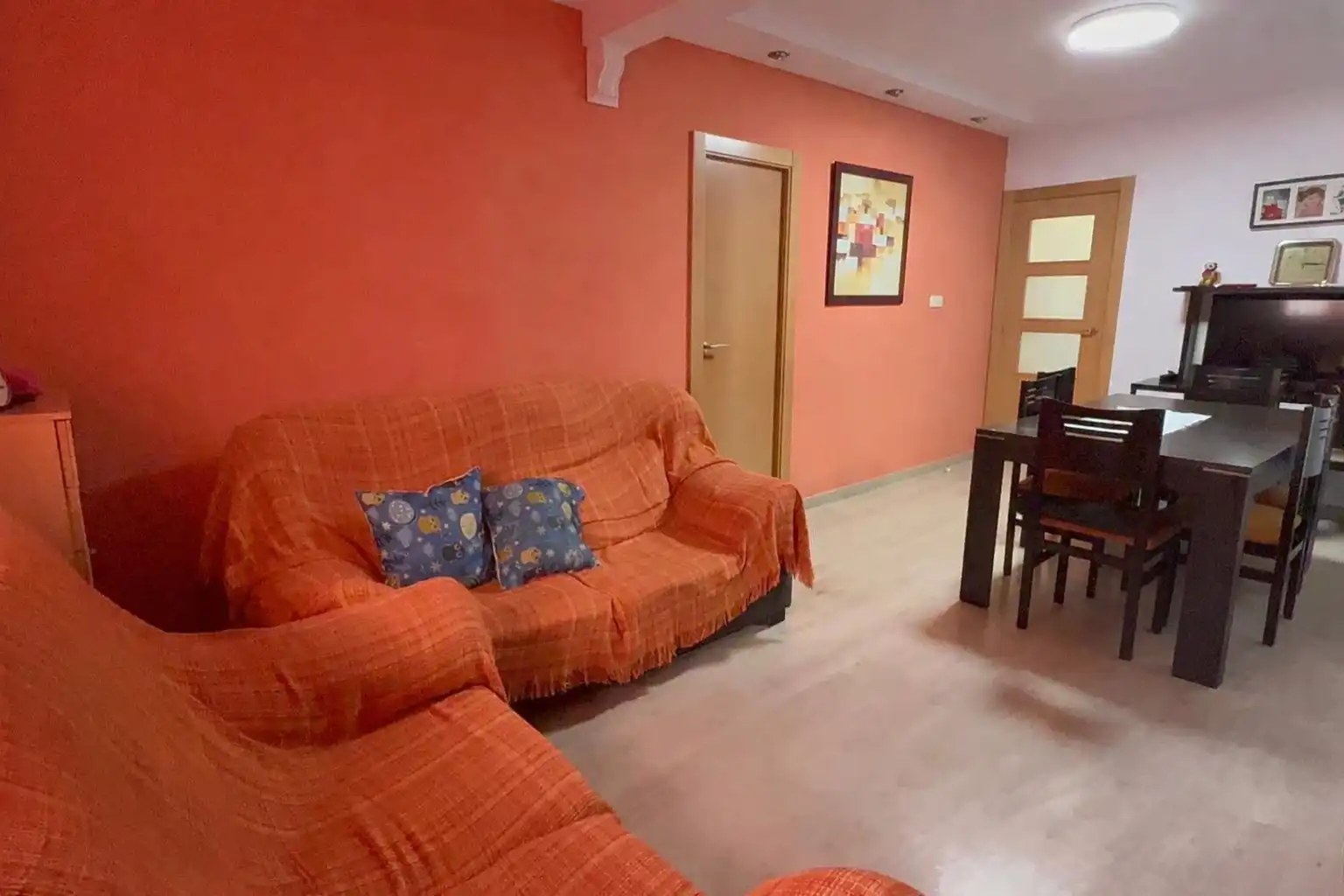 Living room of Flat for sale in Cornellà de Llobregat  with Terrace and Washing machine