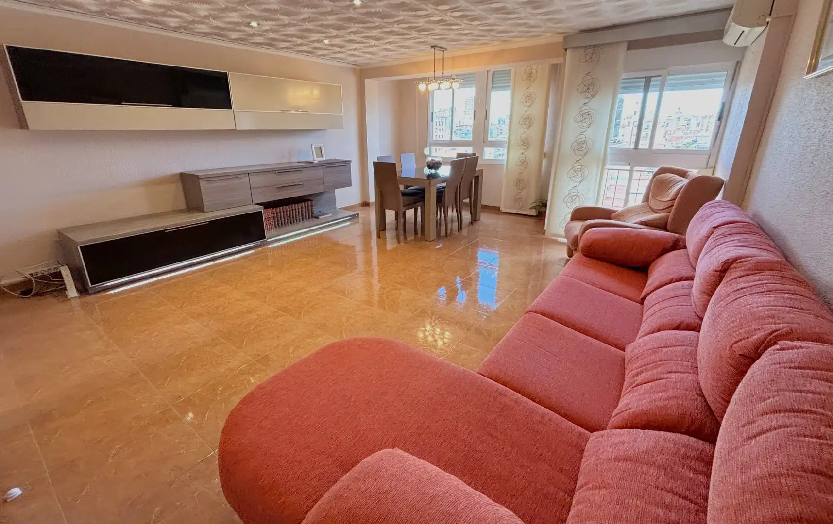 Sala de estar de Piso en venta en Castellón de la Plana / Castelló de la Plana con Amueblado