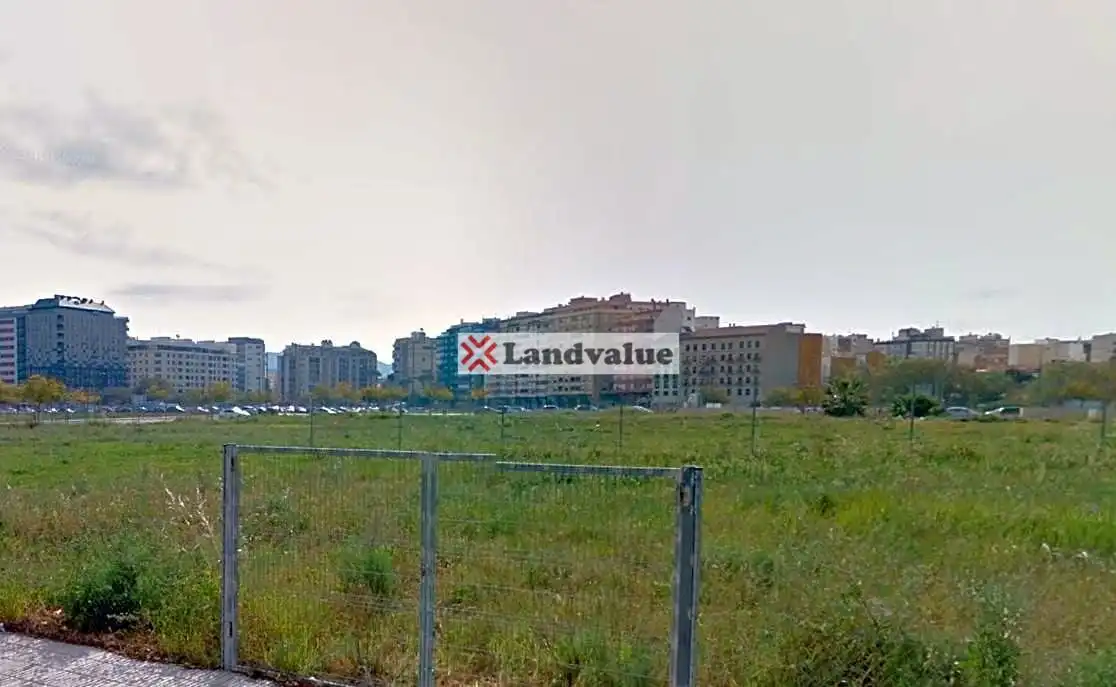 Terreny residencial en venda a Casc Urbà, imagen 4