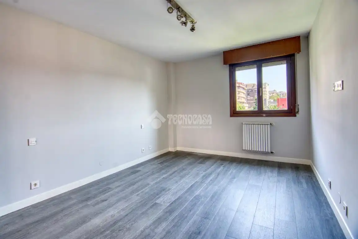 Bedroom of Flat for sale in Santander  with Heating and Balcony