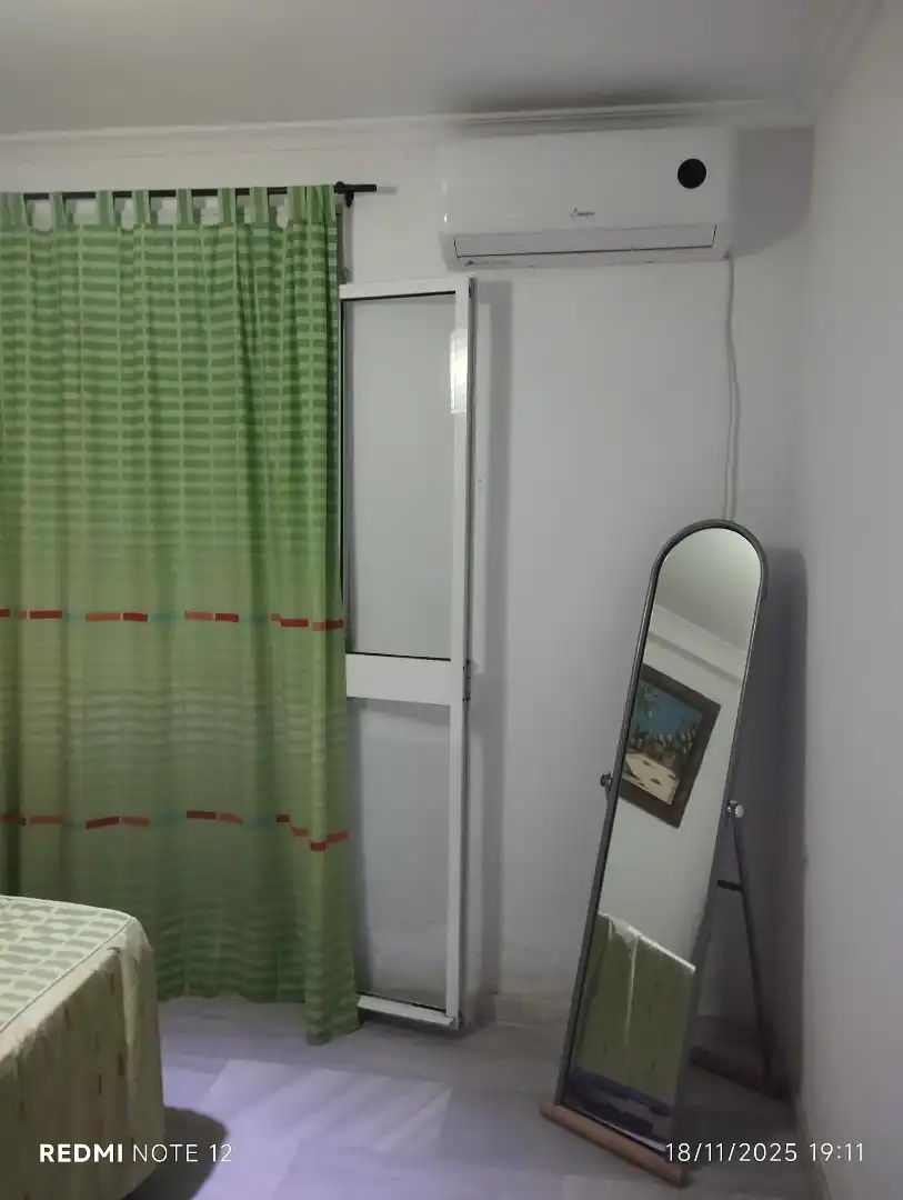 Dormitori de Casa o xalet per a compartir en Santiponce amb Aire condicionat, Calefacció i Traster