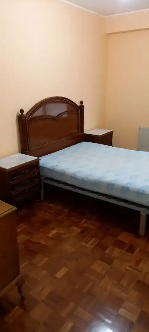 Dormitori de Pis en venda en Burgos Capital