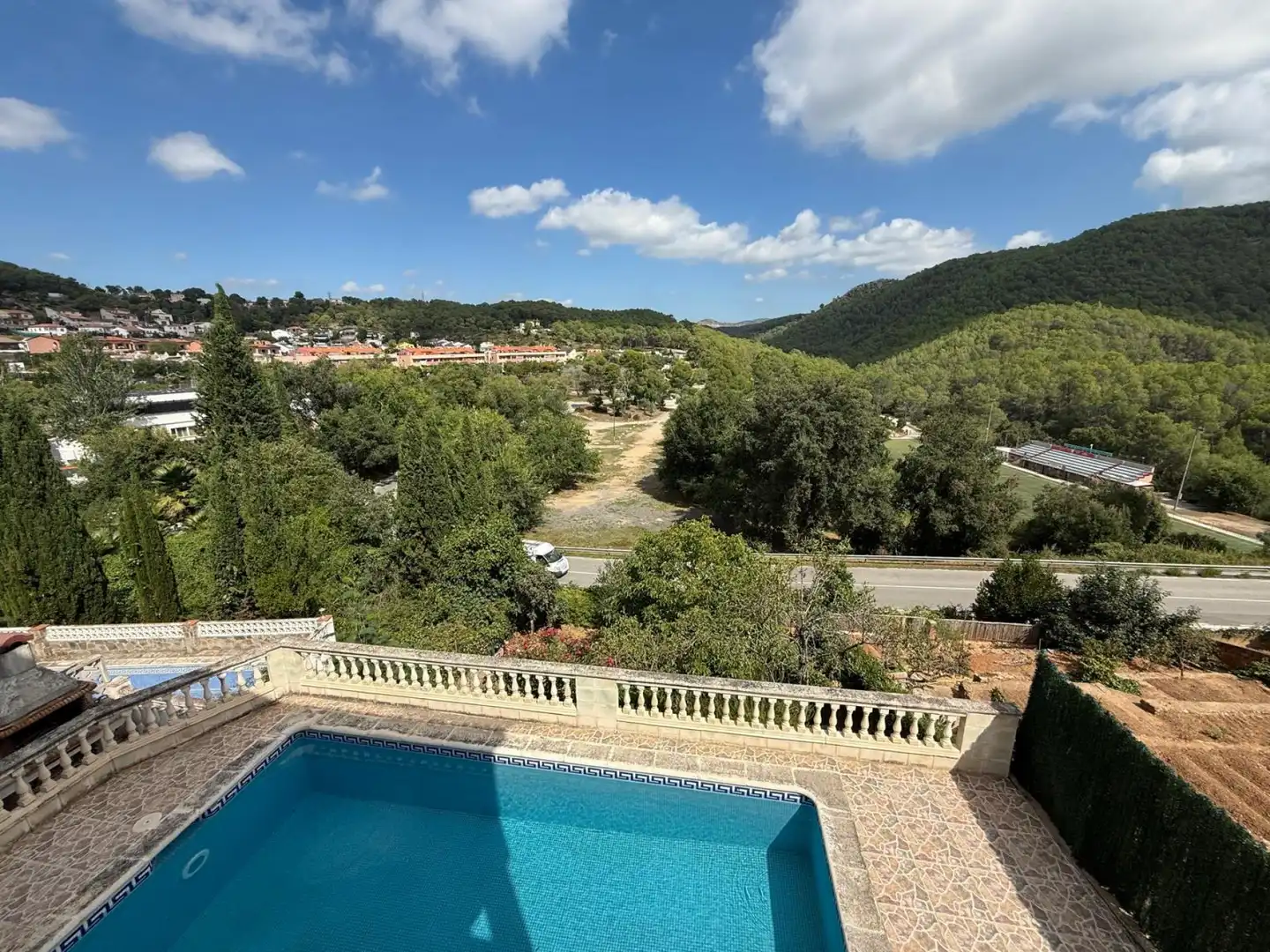 Chalet con piscina en venta en Olivella, imagen 2