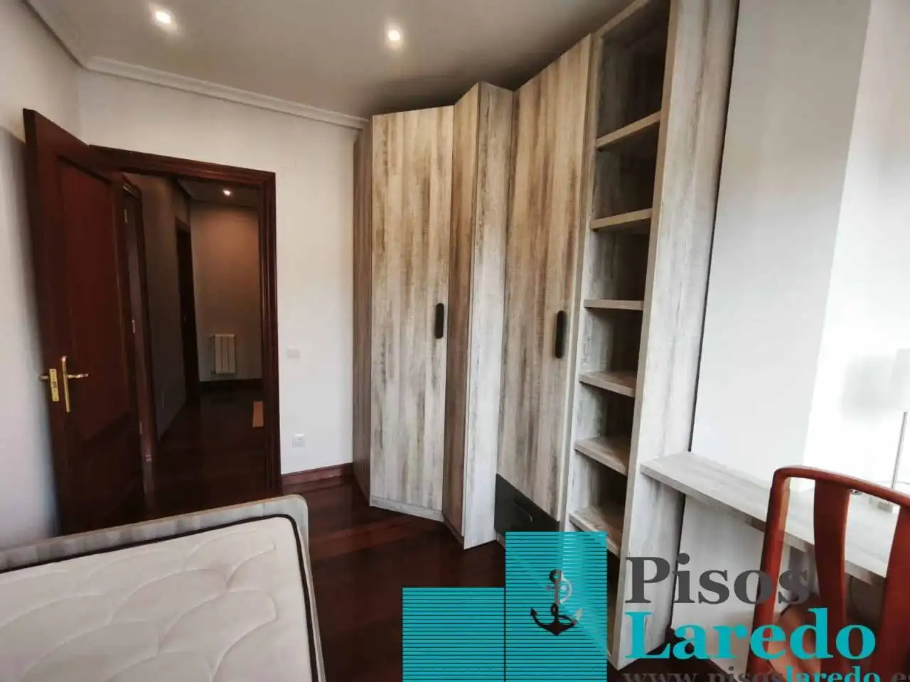 Habitación de Piso en venta en Voto con Calefacción y Balcón