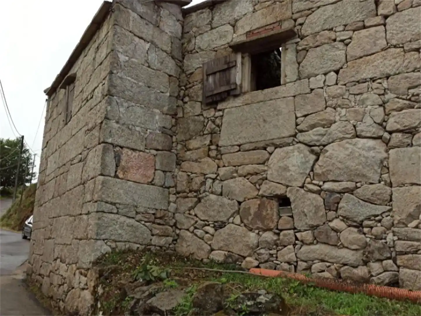 Vista exterior de Casa adosada en venda en A Lama   amb Balcó