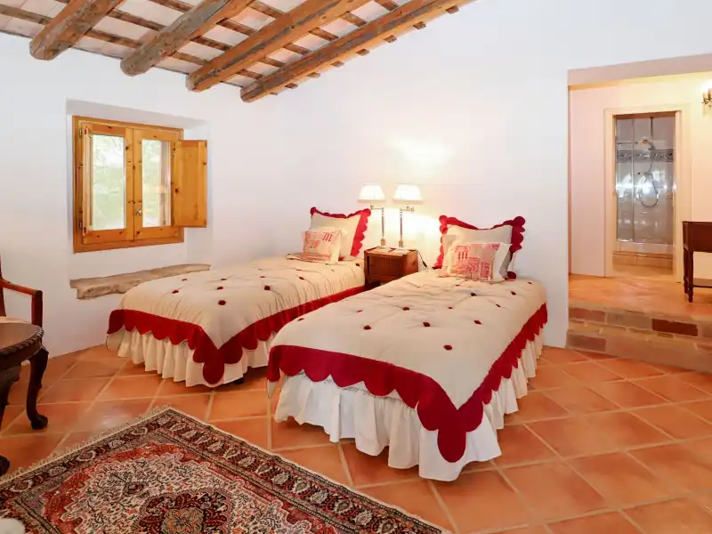 Casa amb piscina en venda a Cabanelles, imagen 19