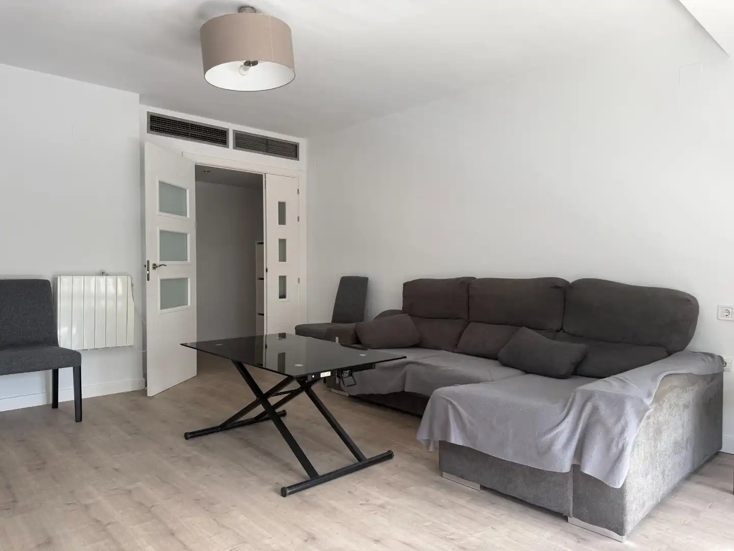 Living room of Apartments for rent in Sevilla  with Furnished