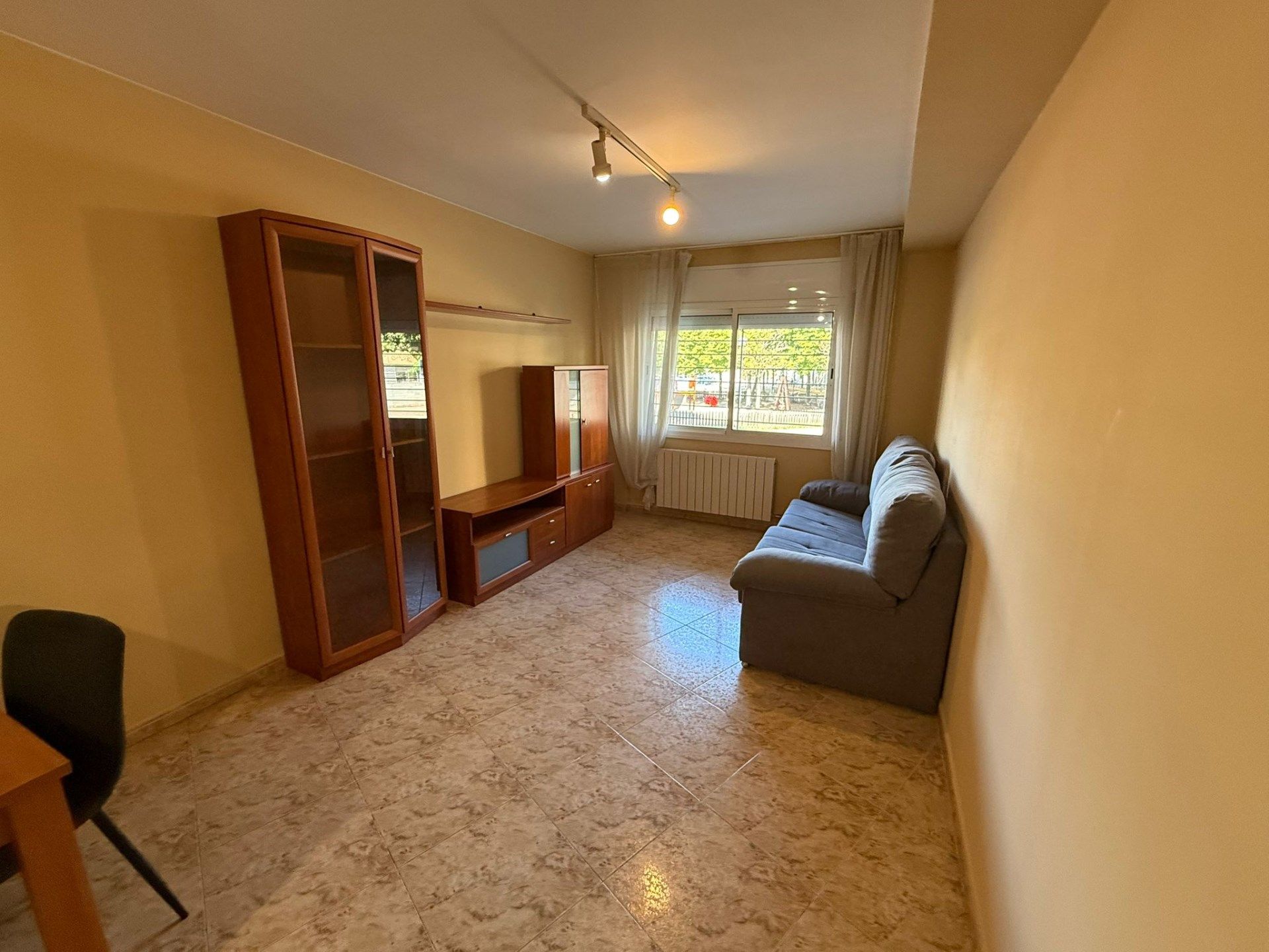 Living room of Flat to rent in Girona Capital  with Heating and Furnished