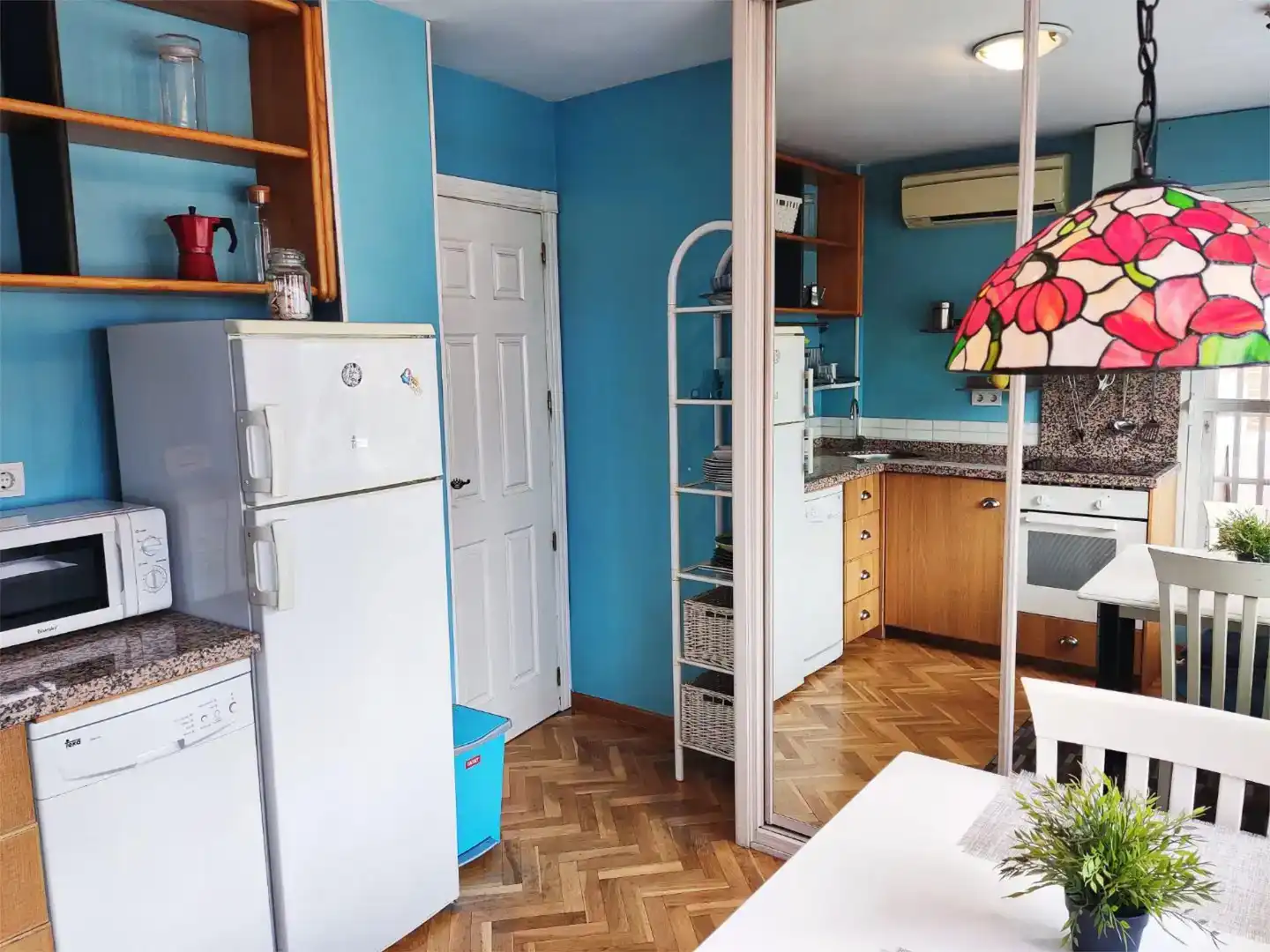 Kitchen of Flat for sale in Getafe  with Air Conditioner, Swimming Pool and Balcony