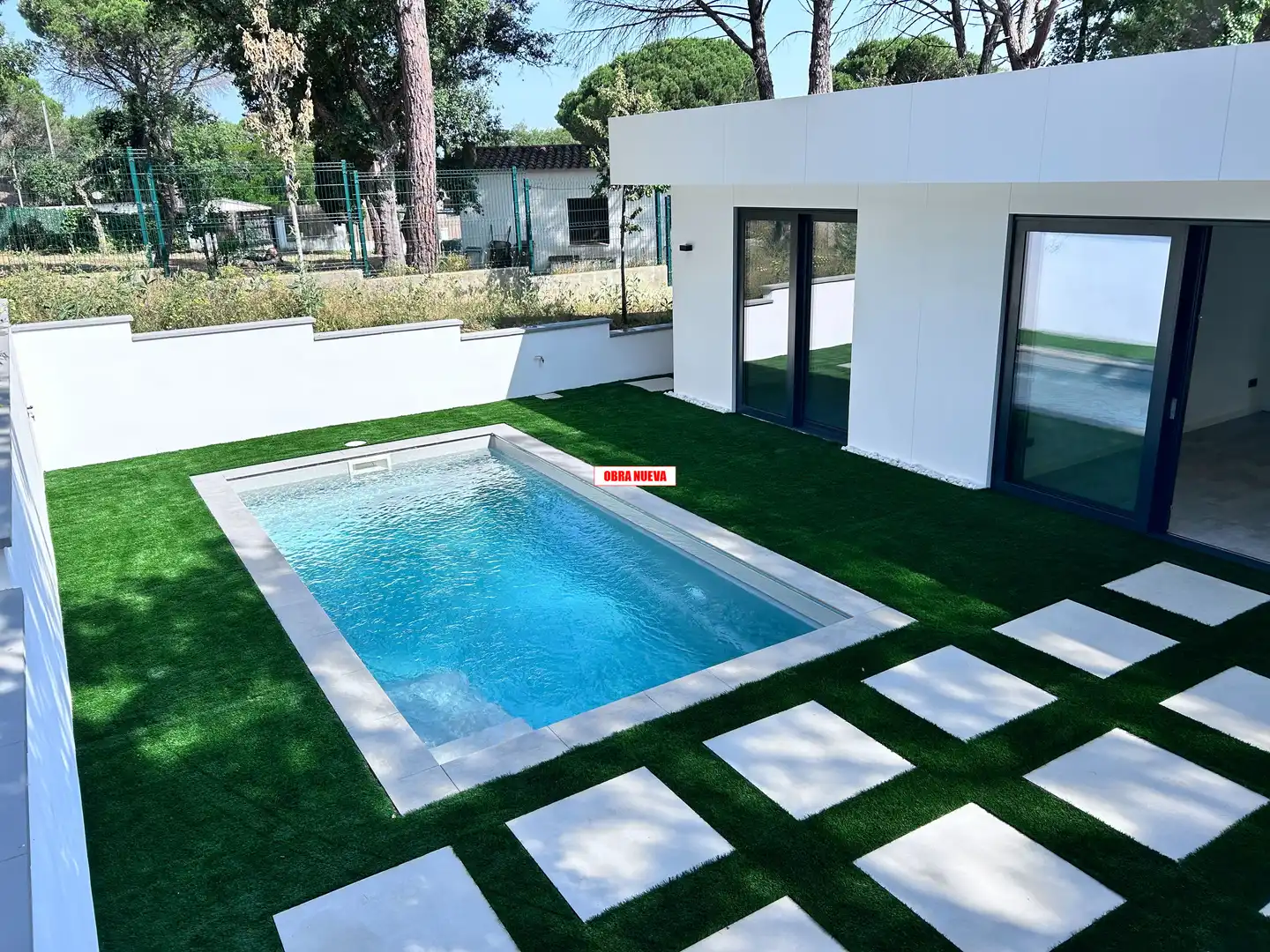 Chalet con piscina en venta en magnolia