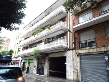 Individual amb ascensor en venda a Riera Matamoros