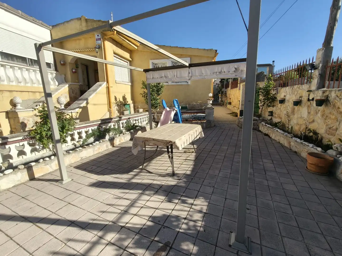 Terrassa de Casa o xalet en venda en Casarrubios del Monte amb Aire condicionat, Calefacció i Jardí privat