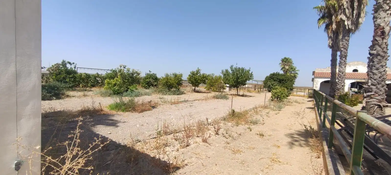 Houses for sale in Utrera  with Air Conditioner, Private garden and Terrace