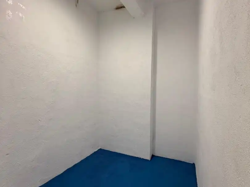 Storage room for sale in Madrid  with Alarm
