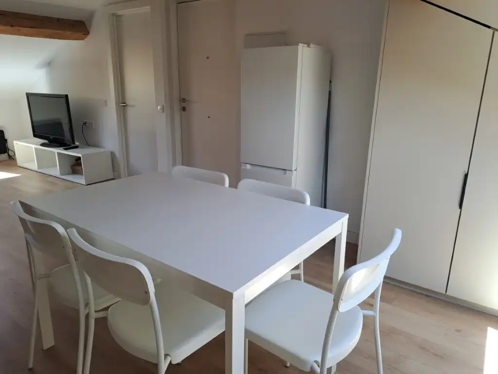 Menjador de Àtic de lloguer en Osséja amb Calefacció, Parquet i Traster
