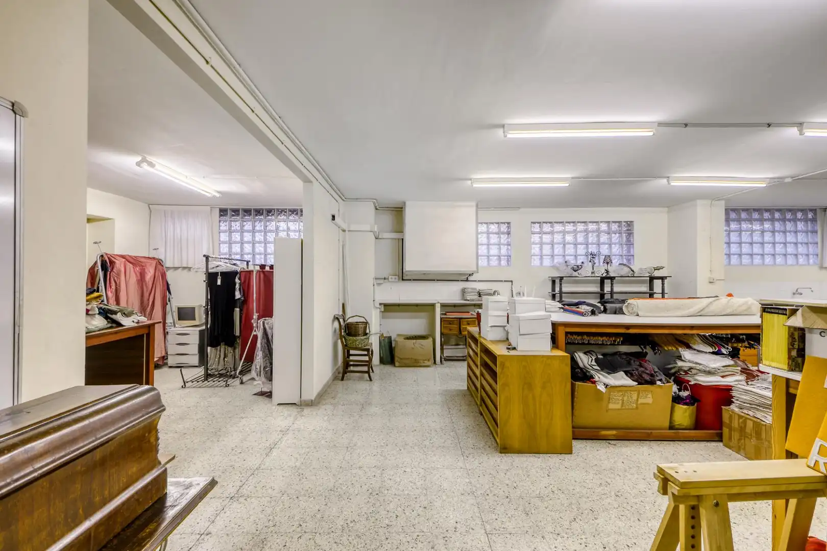Gewerbefläche zum Verkauf in Carrer Banyuls, imagen 22
