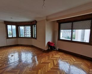 Bedroom of Flat for sale in Vigo   with Heating, Parquet flooring and Storage room