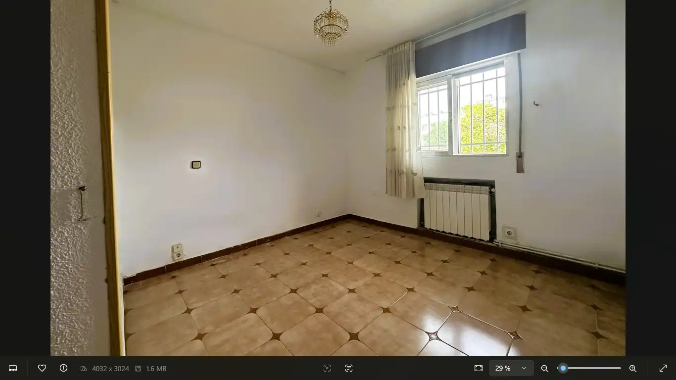 Bedroom of Flat for sale in Madrid  with Air Conditioner, Heating and Oven