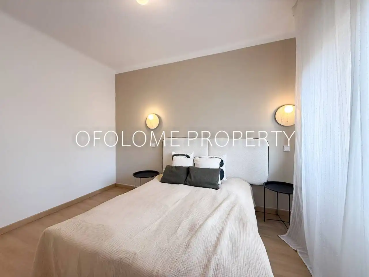 Bedroom of Flat for sale in Barcelona  with Air Conditioner, Heating and Parquet flooring