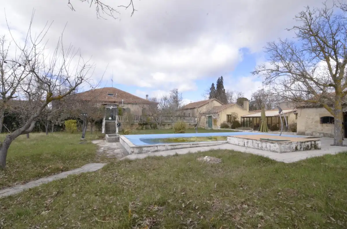 Casa o chalet en venta en Valverdón con Trastero y Piscina