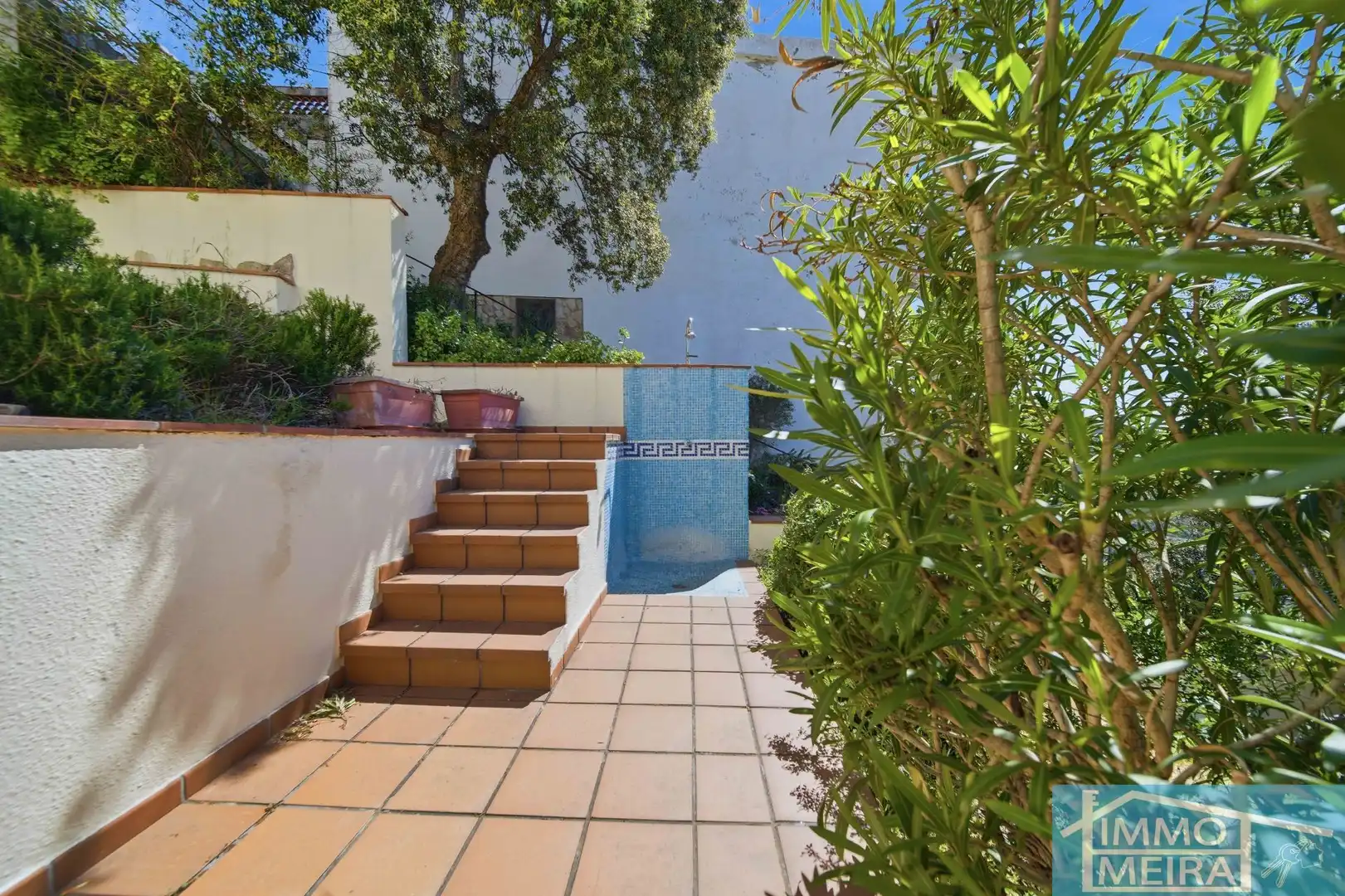 Garden of Houses for sale in Roses  with Air Conditioner, Heating and Private garden