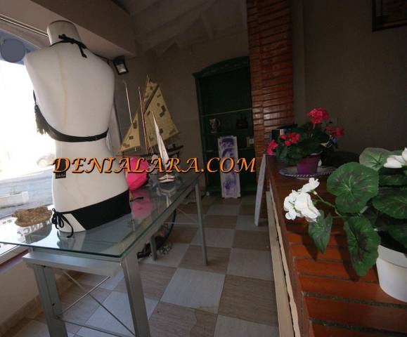 Local comercial en Alquiler en Les Bovetes - La Felicidad