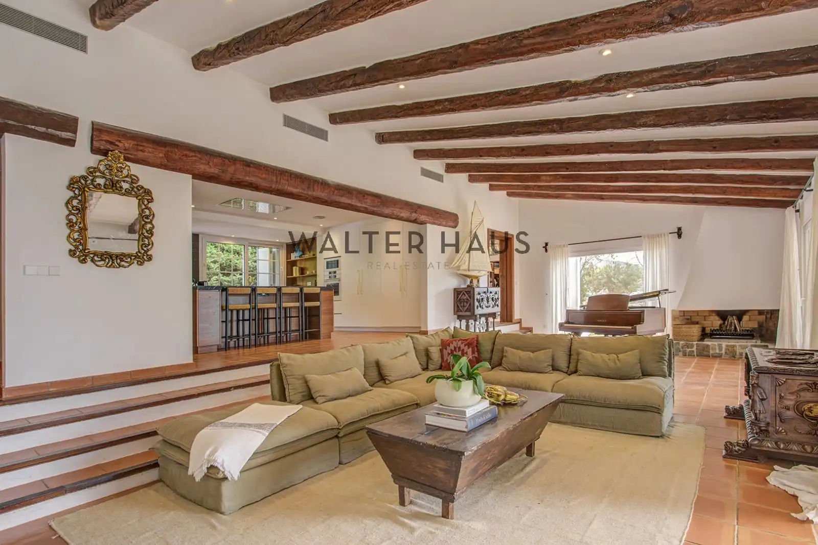 Chalet con piscina en venta en Carrer del Ripollès, imagen 5