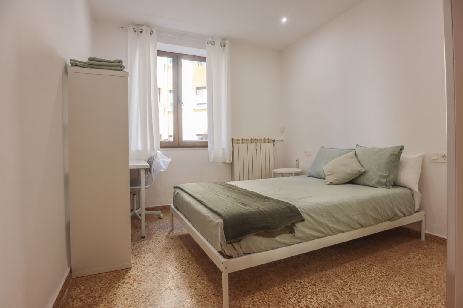 Bedroom of Flat to rent in Oviedo   with Heating and Furnished