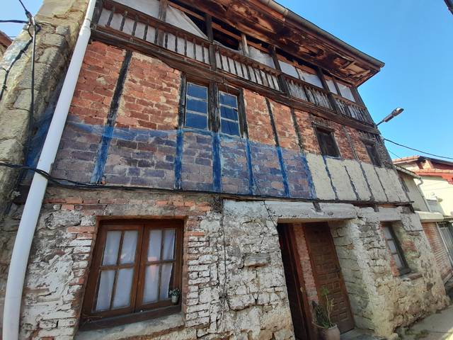 Casa-chalet en Venta en Laviana - AL FECHALADRONA, 47 en Laviana