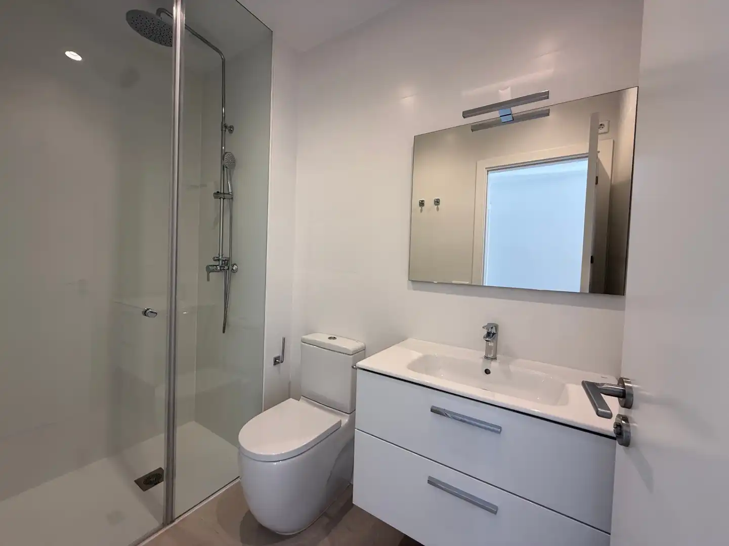 Bathroom of Apartments for sale in Eivissa  with Air Conditioner and Balcony