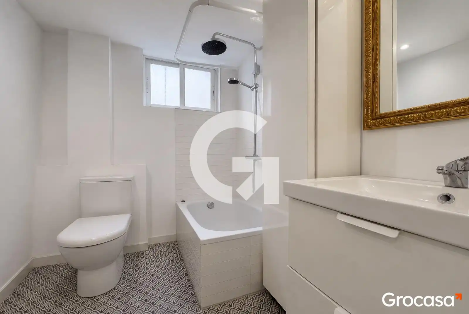 Baño de Piso en venta en Barcelona con Aire acondicionado, Calefacción y Trastero