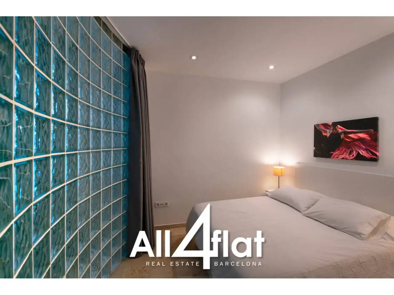 Bedroom of Study for rent in Barcelona  with Air Conditioner, Parquet flooring and Furnished