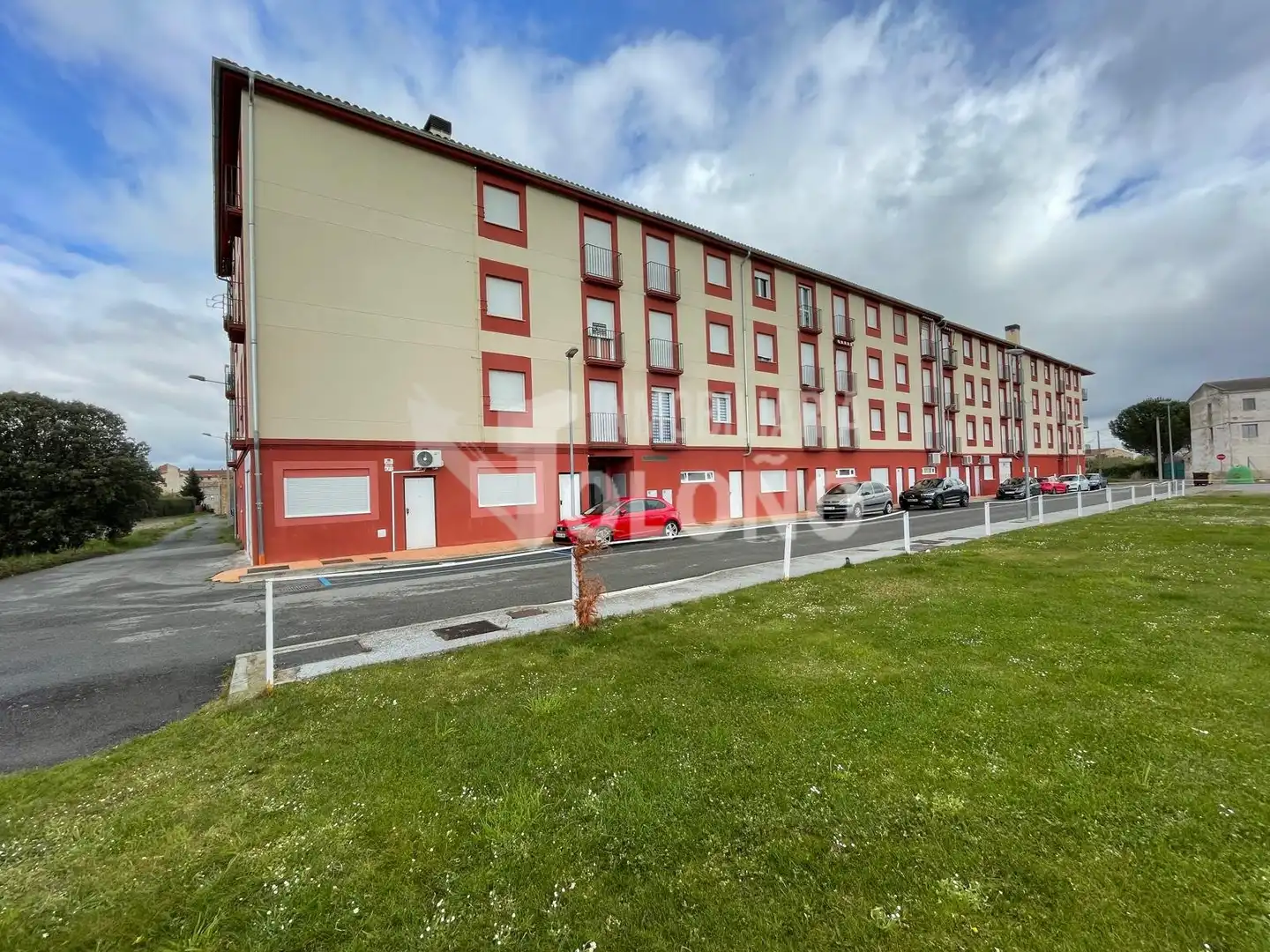 Vista exterior de Apartamento en venta en Castañares de Rioja con Calefacción, Parquet y Horno