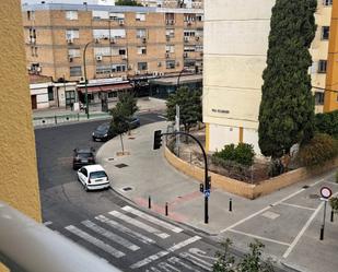 Exterior view of Flat for sale in  Sevilla Capital