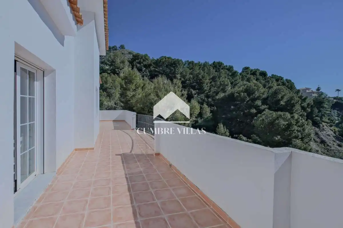 Terrassa de Casa o xalet en venda en Almuñécar amb Calefacció, Jardí privat i Terrassa