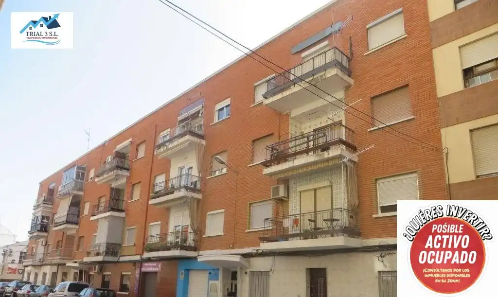 Vista exterior de Piso en venta en Torrent