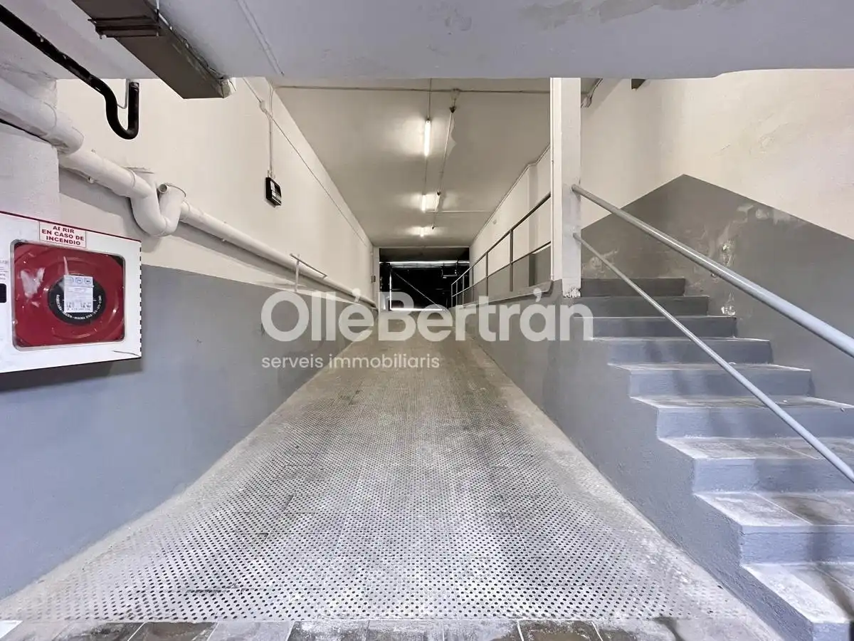 Parkplatz von Garage zur Miete in L'Hospitalet de Llobregat