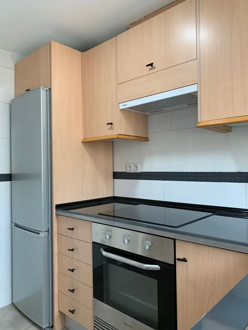 Cocina de Piso de alquiler en Valencia con Aire acondicionado, Calefacción y Amueblado