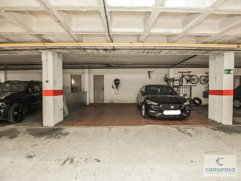 Parking de Casa adosada en venta en Ávila