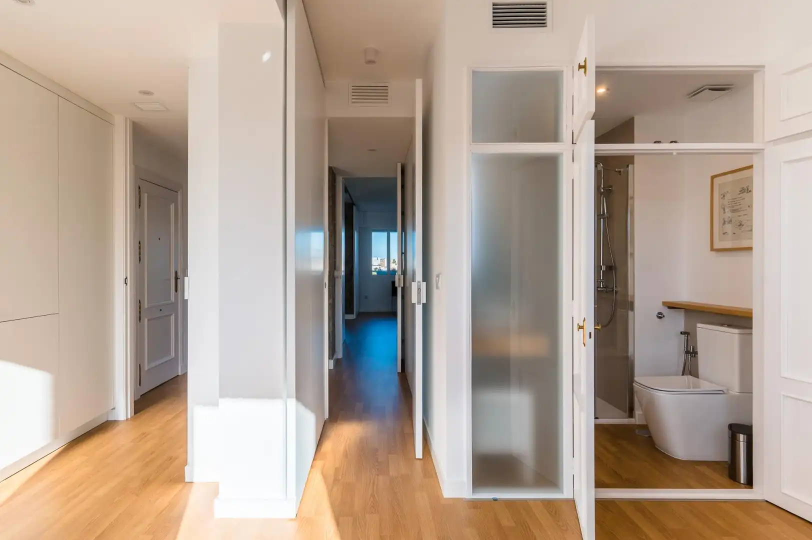 Flat for rent in Sevilla  with Air Conditioner and Furnished