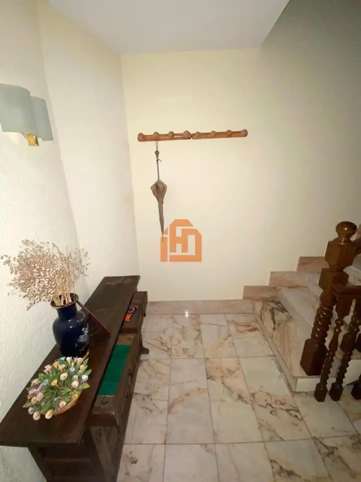 Casa o chalet en venta en La Robla  con Calefacción y Amueblado